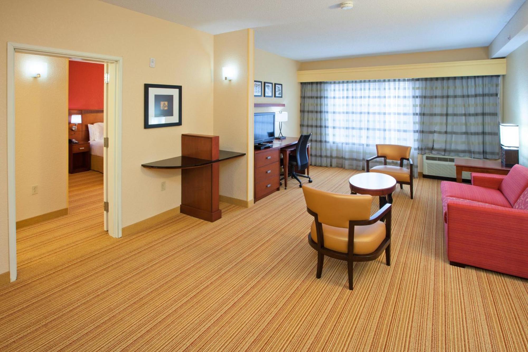 Courtyard Louisville Northeast Zimmer foto